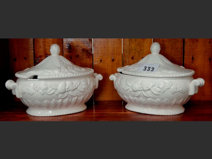 PAIR WHITE CERAMIC SOUP TUREENS, MADE IN JAPAN, 33 x 20cm
