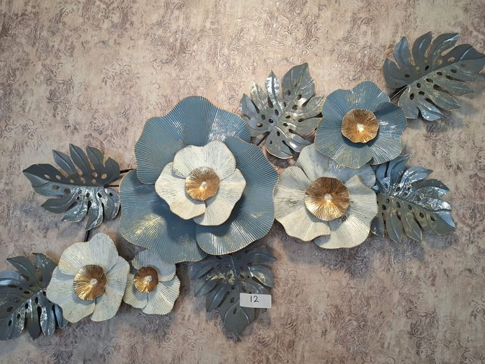 Metal wall decoration