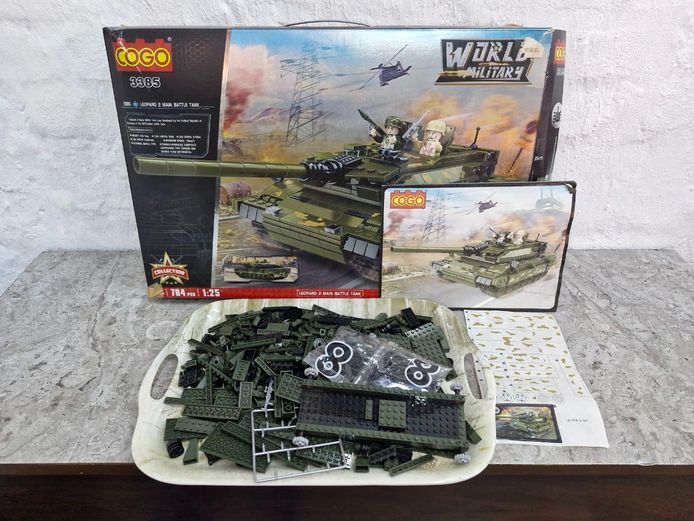 COGO World Military 3385 Leopard 2 Main Battle Tank Building Block Set