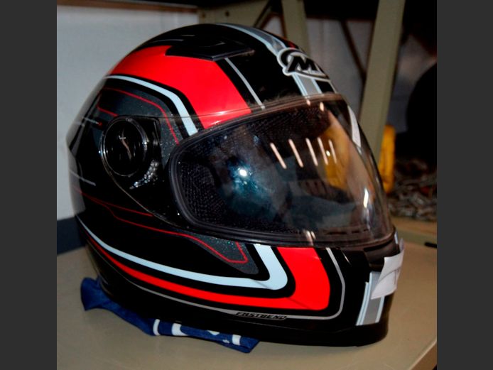 MT MOTORBIKE HELMET