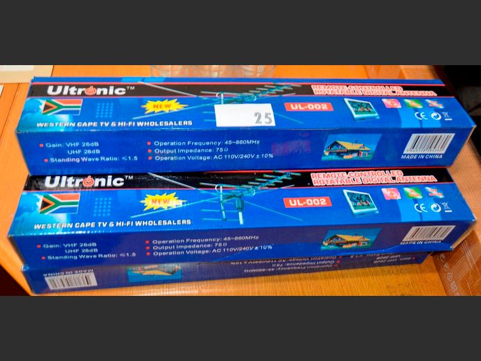 LOT OF 5: ULTRONIC REMOTE CONTROLLED ROTATABLE DIGITAL ANTENNAE [Untested]