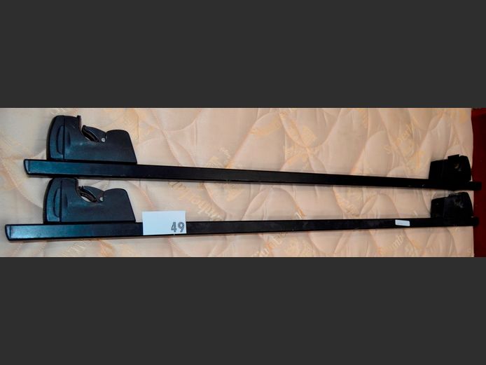 PAIR ROOFRACKS FOR ROOFBARS WITH KEYS