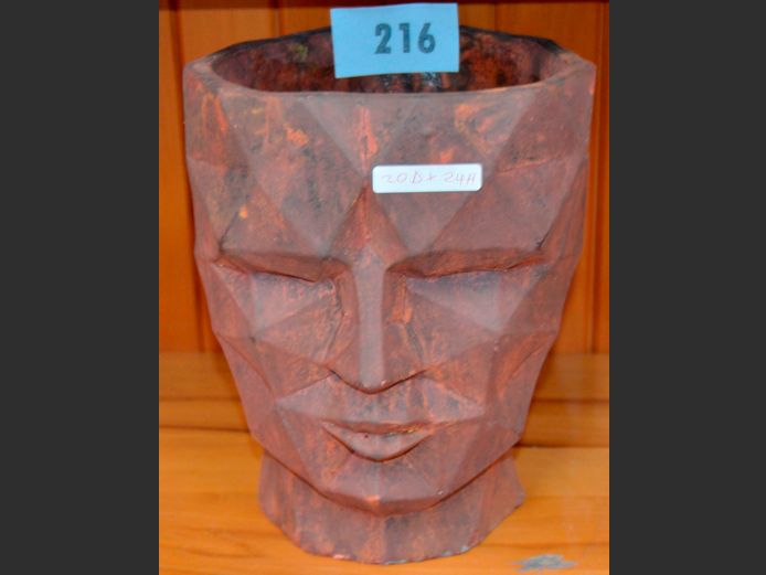 PRICE & SONS CONCRETE "RUSTY FACE" PLANTER, 21 x 20 x 24.5cm