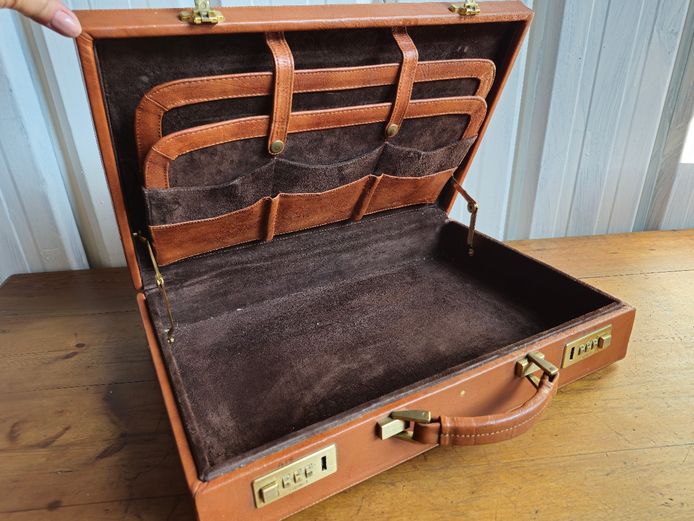 Vintage Brown Leather Brief Case