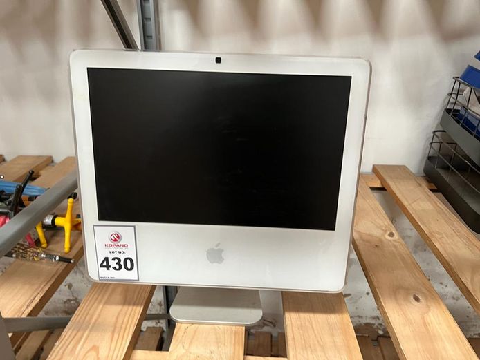 Apple computer