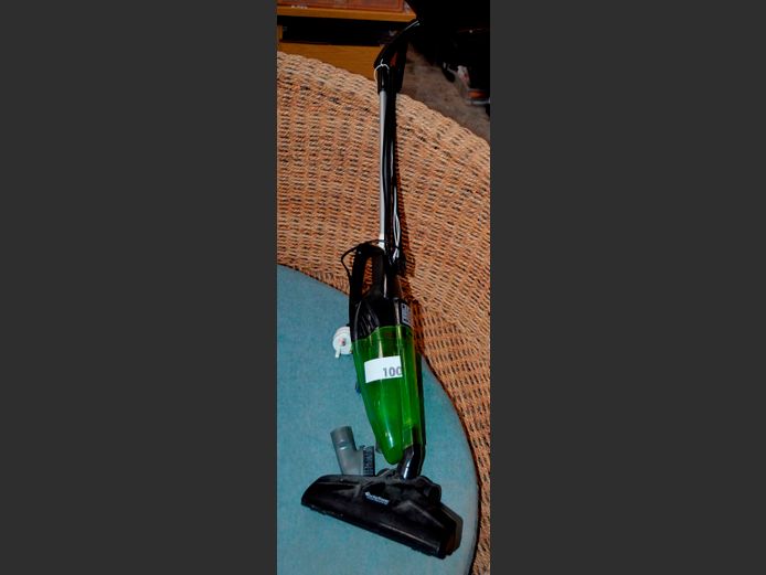 TURBOTRONIC STICK VACUUM CLEANER [Switches on, untested further]