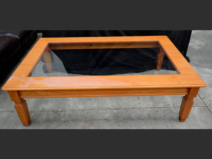 PINE COFFEE TABLE WITH GLASS TOP, 150 x 92 x 46cm [Frame cracked]