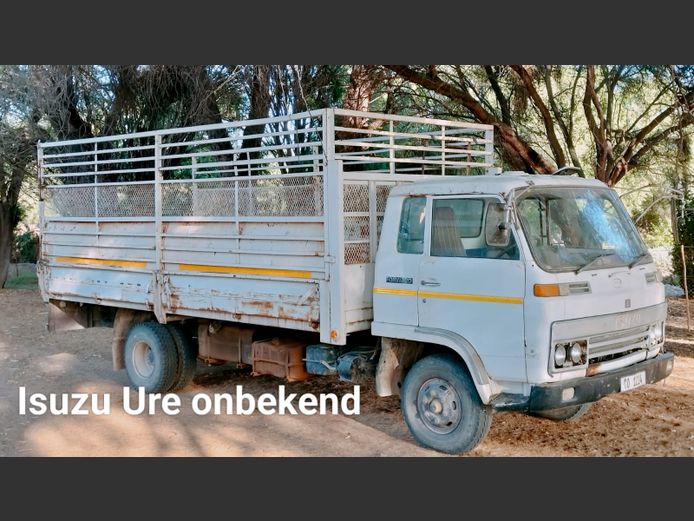 Isuzu ST trok met beestralies