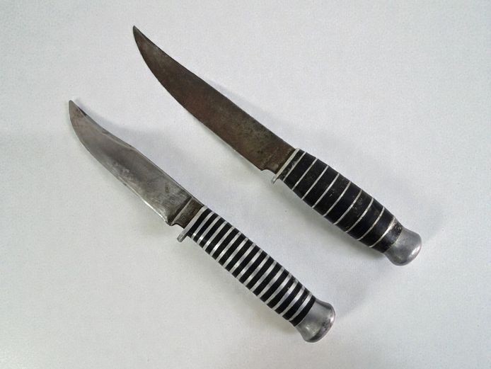 Vintage Pair of Solingen German Hunting Knives Kronenkrebs & Baron