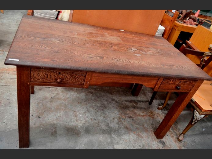 PARTRIDGE WOOD 2-DRAWER DESK, 138 x 76 x 76cm