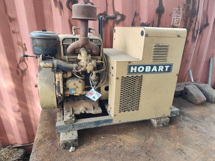 2 CYLINDER HOBART PETROL GENERATOR WELDER 3kW 200 AMPS