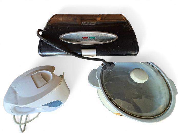 Russell Hobbs Sandwich Maker, Electric Hand Mixer & Slow Cooker