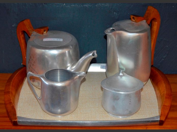 ART DECO PEWTER TEA & COFFEE POTS, SUGAR BOWL, MILK JUG & TRAY, 40 x 27cm [Tray]