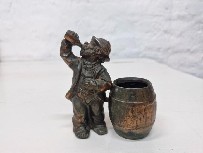 Metal Drunken Man Toothpick Holder