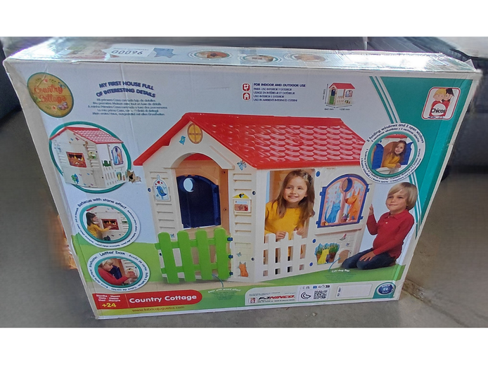 CHICOS COUNTRY COTTAGE PLAYHOUSE 