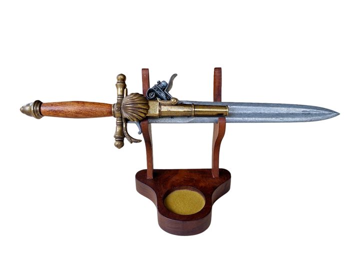 18th Century Flintlock 2-in-1 Pistol Knife Reproduction