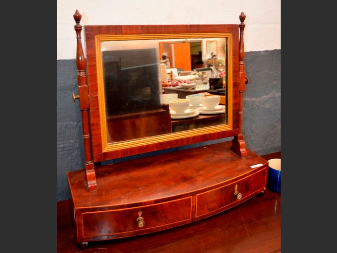 MAHOGANY 2-DRAWER VANITY MIRROR, 63 x 25 x 61cm