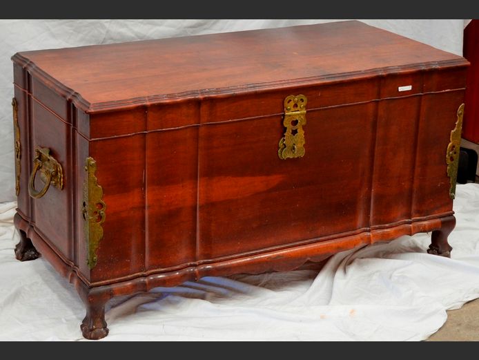 IMBUIA BALL & CLAW KIST