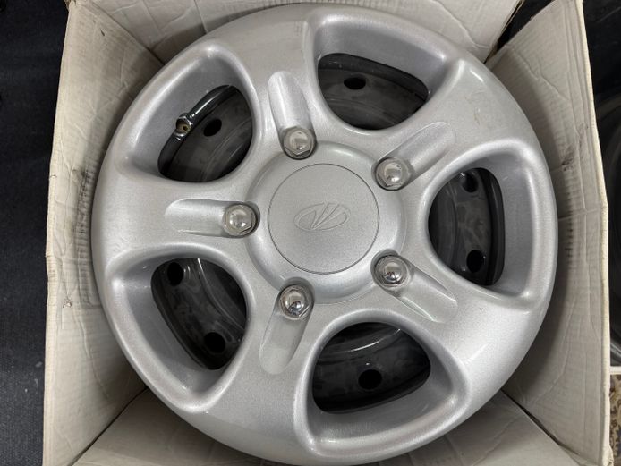 Set of 4 Mahindra Rims - 16 inch - 8.0