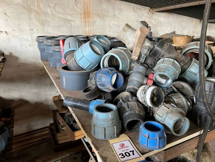 Various velves and pipe fittings