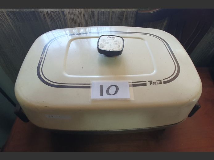 PRESTO ELECTRIC FRYING PAN [Working, needs new lead]