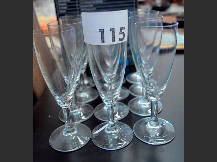 SET OF 12 CHAMPAGNE FLUTES