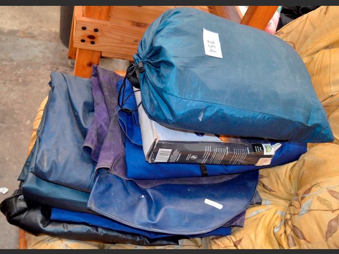 LOT OF 7: INFLATABLE MATTRESSES [Condition unknown]